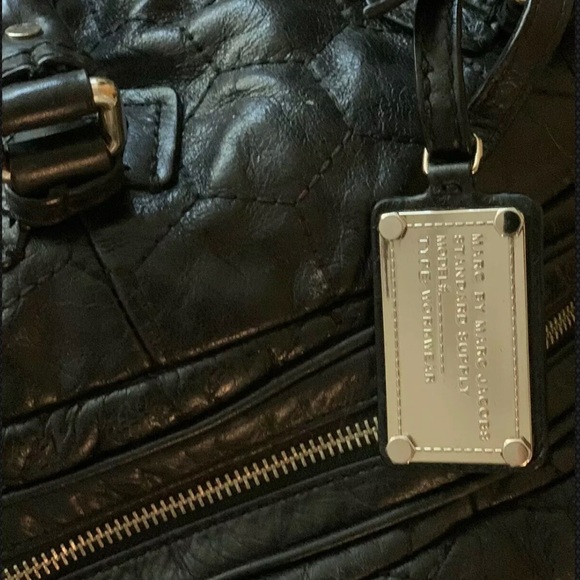 AUTH Marc Jacobs Black Quilted Handbag - Picture 3 of 4